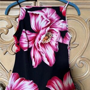 Gorgeous Top with Floral Black and Pink by Eye shadow sz small guc